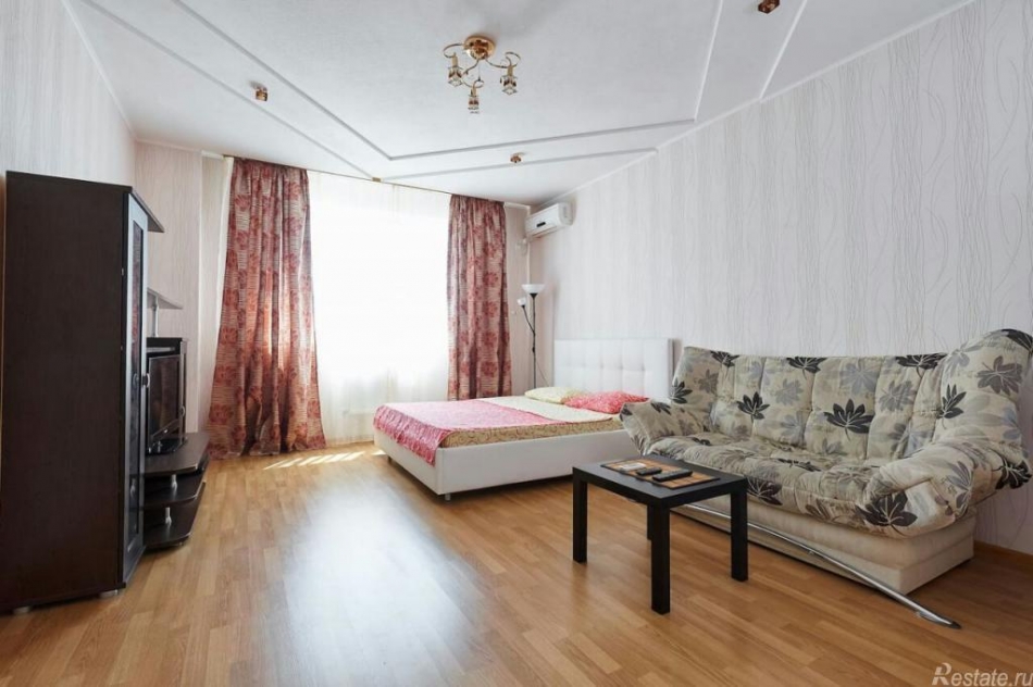 Аренда 1-комн квартиры на вторичном рынке Бумажная ул ,  д. 1