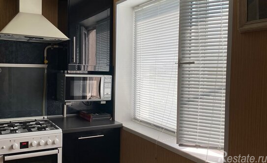 Аренда 3-комн квартиры на вторичном рынке Новокузьминская 4-я ул,  д. 4