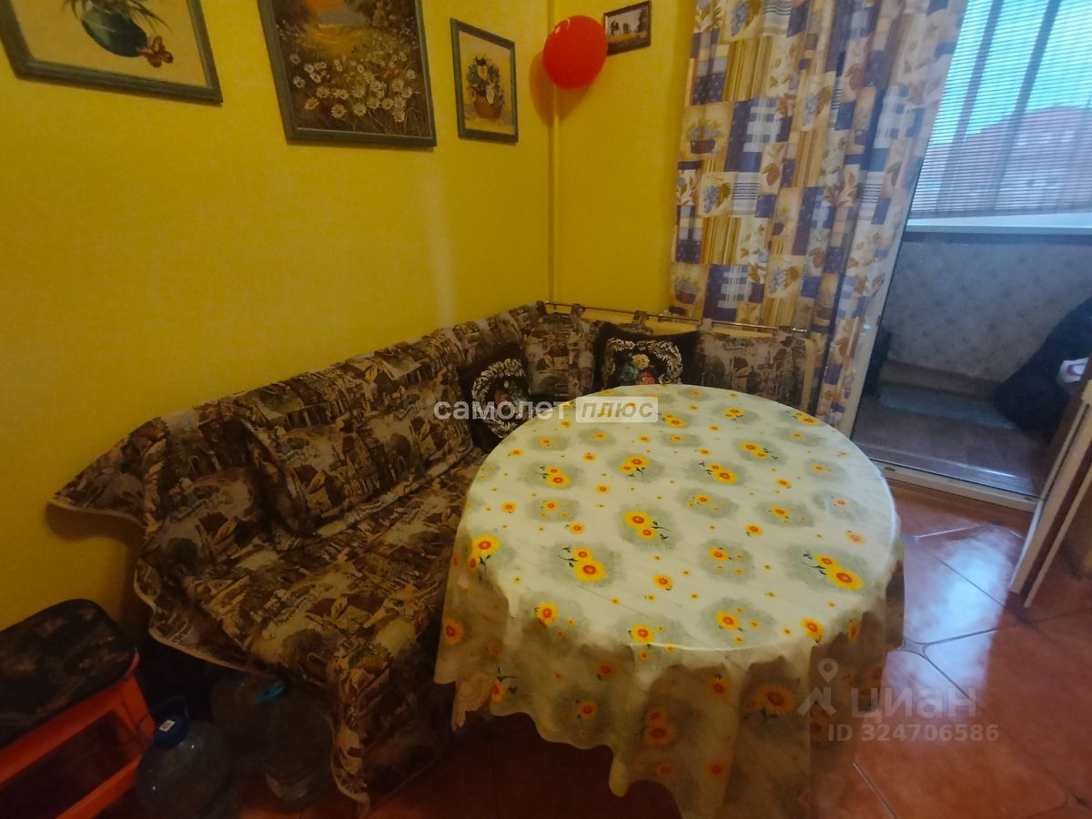 Продажа 2-комн квартиры на вторичном рынке Электросталь, Советская улица, 17а