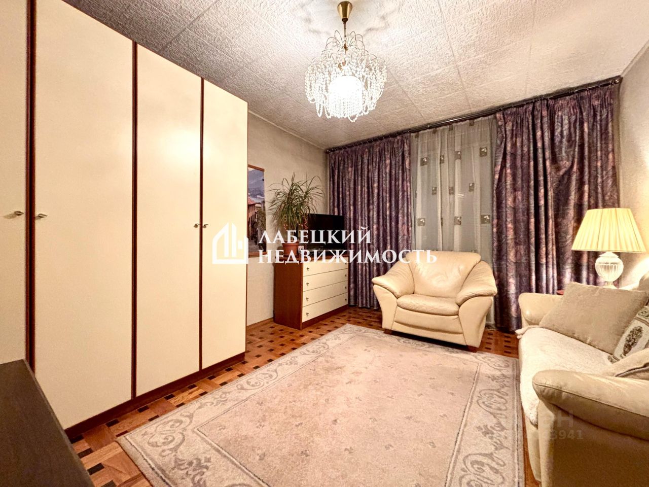 Продажа 2-комн квартиры на вторичном рынке Ракетный бульвар, 15