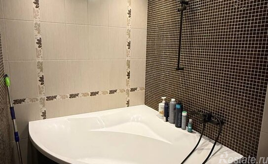 Продажа 2-комн квартиры на вторичном рынке Луначарского пр-кт,  д. 76,  к. 2