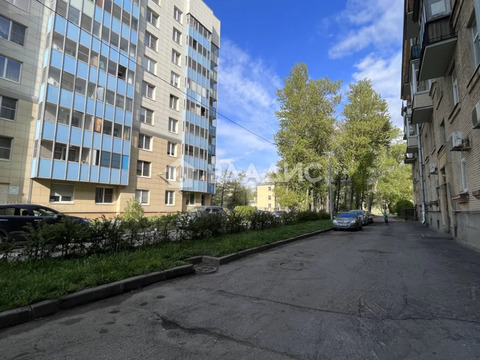 Продажа 2-комн квартиры на вторичном рынке 2-й Рабфаковский переулок,  д. 2