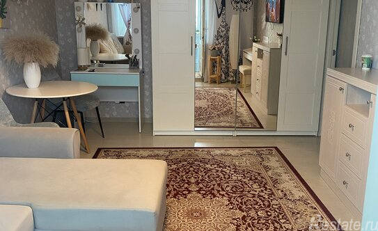 Продажа 2-комн квартиры на вторичном рынке Кронштадт г, Зосимова ул,  д. 4