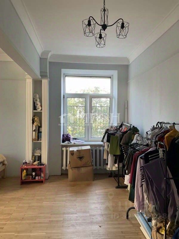 Продажа 3-комн квартиры на вторичном рынке Киевская улица, 22