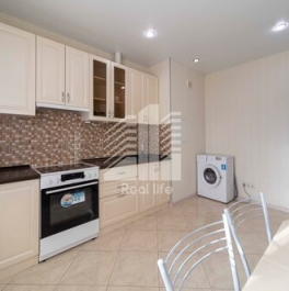 Продажа 2-комн квартиры на вторичном рынке Южный, ул Курыжова,  д. 26