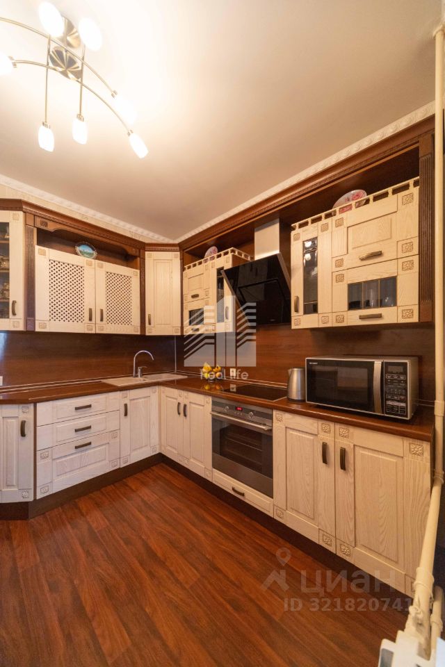 Продажа 2-комн квартиры на вторичном рынке улица Захарьинские Дворики, 3