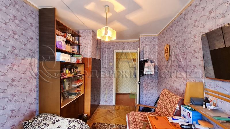 Продажа 3-комн квартиры на вторичном рынке Выборг, Победы,  д. 1