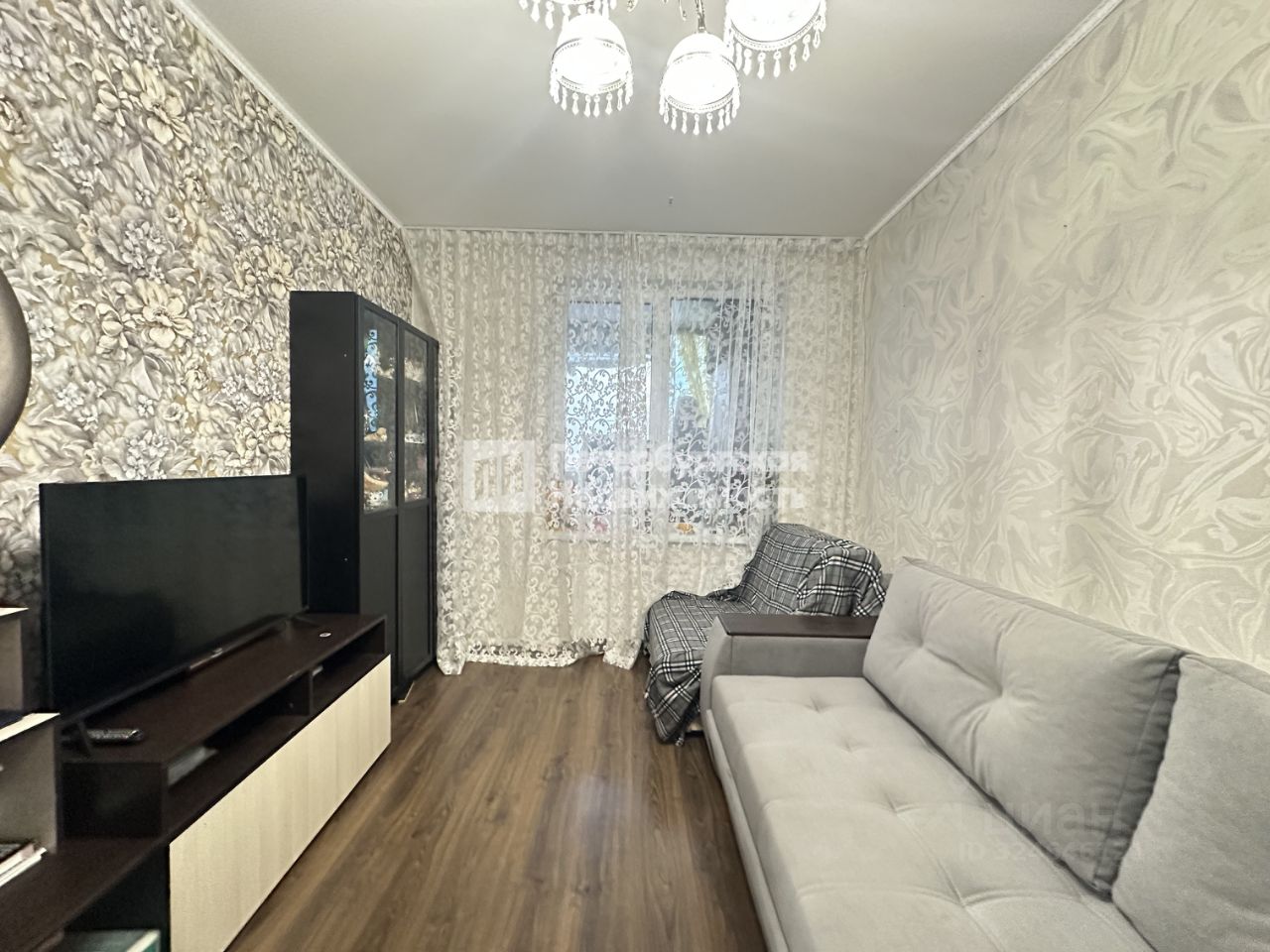 Продажа 1-комн квартиры на вторичном рынке Комендантский проспект, 66к3