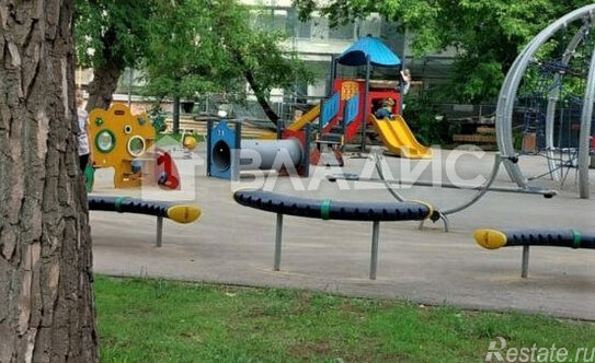 Продажа 2-комн квартиры на вторичном рынке Авиамоторная улица,  д. 22/12