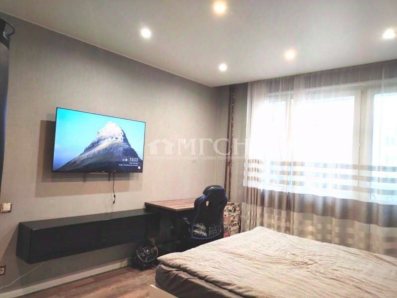 Продажа 2-комн квартиры на вторичном рынке Северный кв-л, д. Сапроново, Купелинка мкр, 13