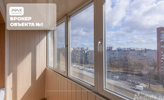 Продажа 3-комн квартиры на вторичном рынке Энгельса пр-кт,  д. 130,  к. 1