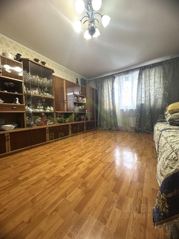 Продажа 3-комн квартиры на вторичном рынке улица Марьинский Парк, 13