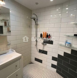 Продажа 3-комн квартиры на вторичном рынке ул Живописная,  д. 5,  к. 6