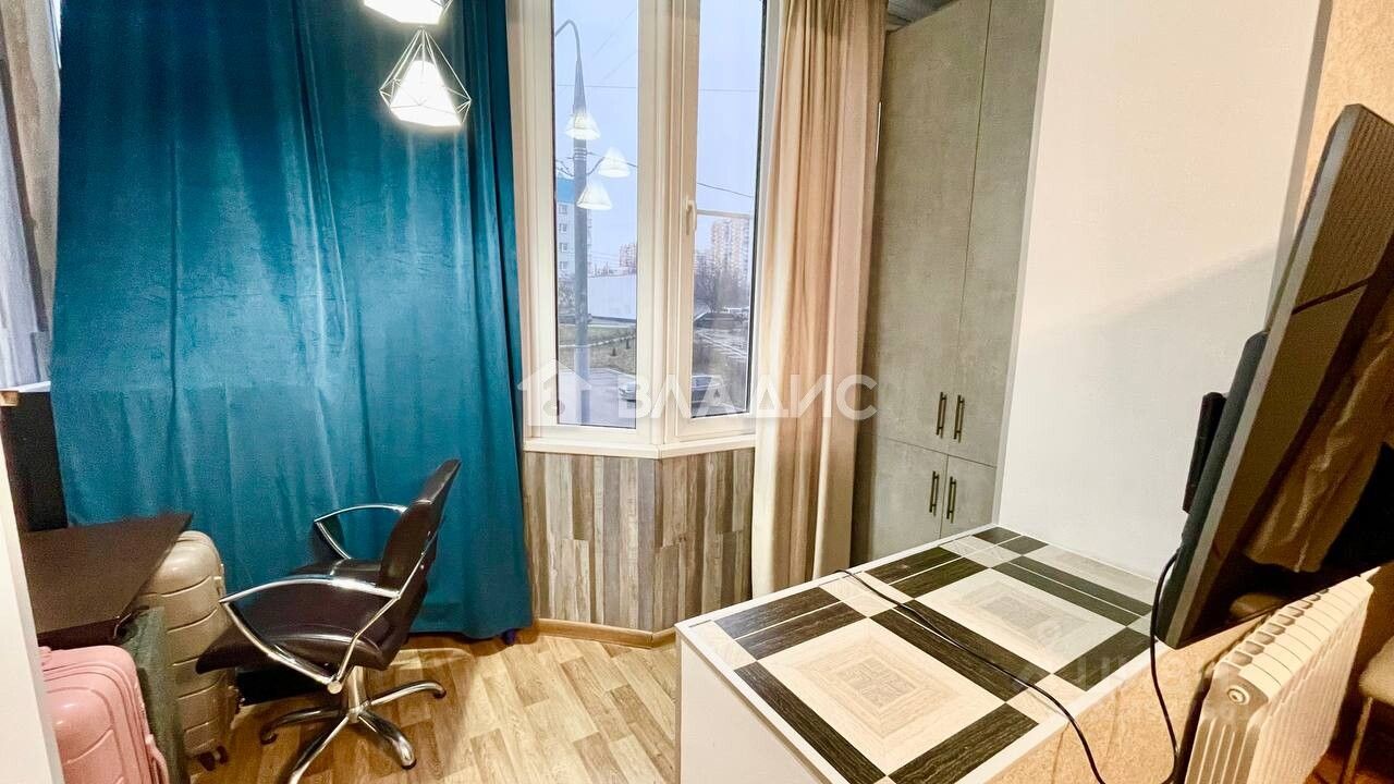 Продажа 4-комн квартиры на вторичном рынке улица Рословка, 6К1