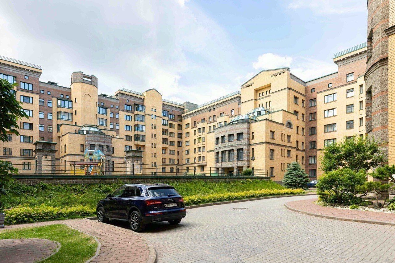 Продажа 3-комн квартиры на вторичном рынке улица Нахимова, 15
