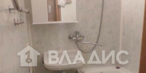 3-комн квартира проспект Славы,  д. 11