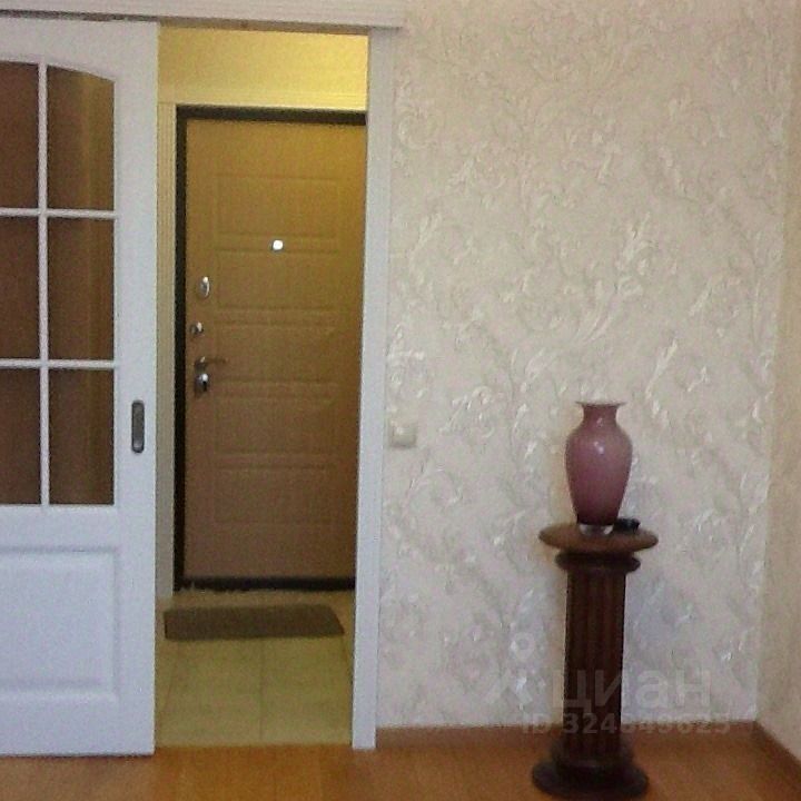 Продажа 2-комн квартиры на вторичном рынке 3-я Парковая улица, 63