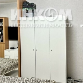 Продажа 1-комн квартиры на вторичном рынке Тульская Б. ул,  д. 2