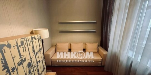 3-комн квартира улица Врубеля,  д. 8