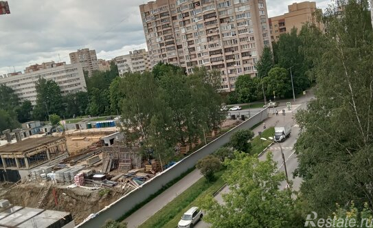 Продажа 3-комн квартиры на вторичном рынке Сиреневый б-р,  д. 22/26