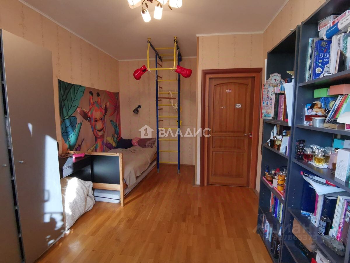 Продажа 4-комн квартиры на вторичном рынке Красногорск, Лесная улица, 13