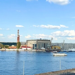 Продажа 3-комн квартиры на вторичном рынке набережная Макарова,  д. 60