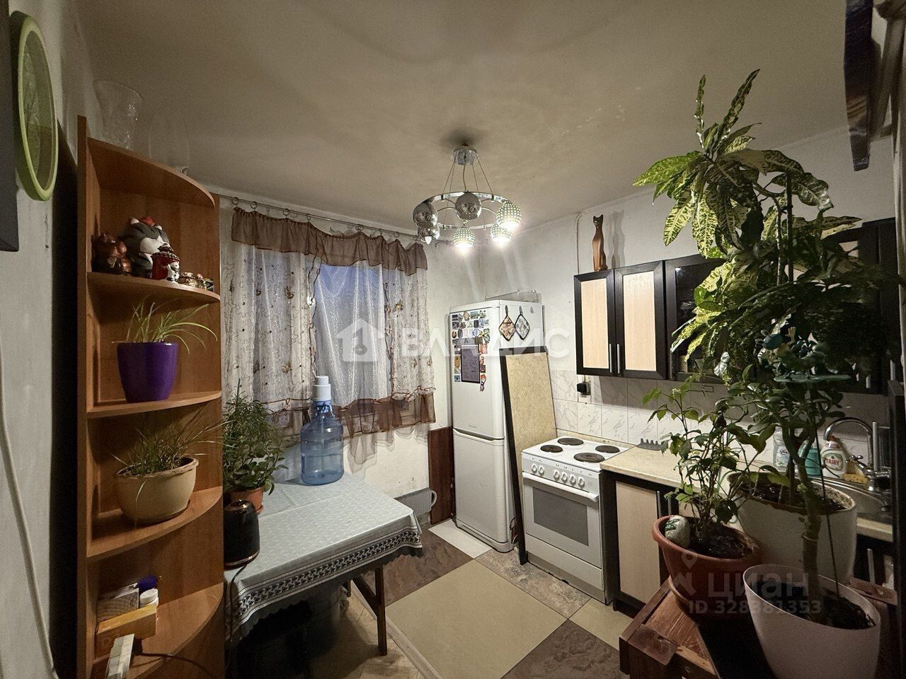 Продажа 2-комн квартиры на вторичном рынке улица Корнейчука, 32