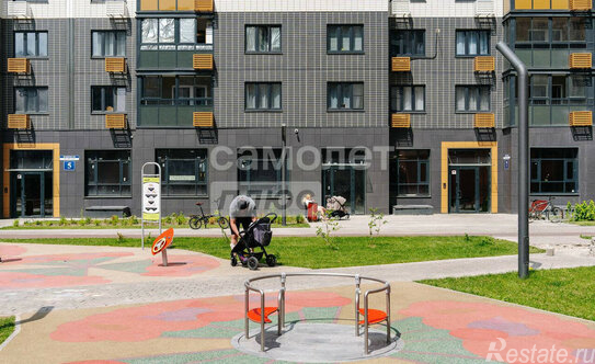 Продажа 4-комн квартиры на вторичном рынке Битца п, Южный (Южная Битца мкр.) б-р,  д. 5