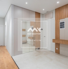 Продажа 3-комн квартиры на вторичном рынке Петровский пр-кт,  д. 24 к2