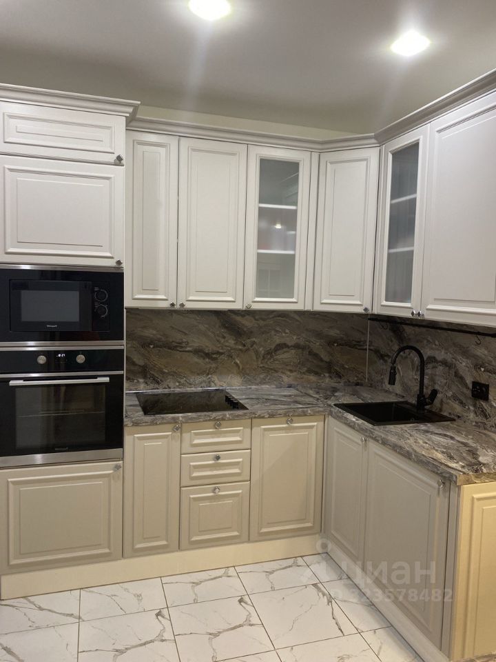 Продажа 2-комн квартиры на вторичном рынке Пушкино, улица Добролюбова, 32к2