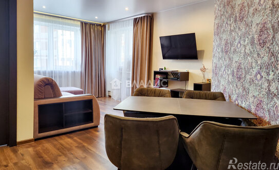 Продажа 1-комн квартиры на вторичном рынке ул Коммуны,  д. 61