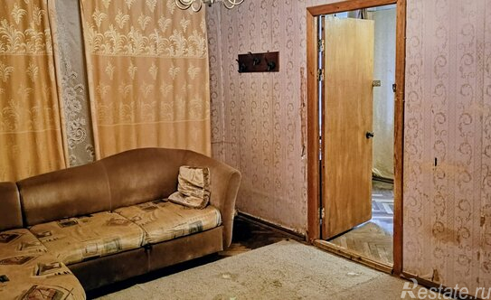 Продажа 3-комн квартиры на вторичном рынке Краснопутиловская улица,  д. 80