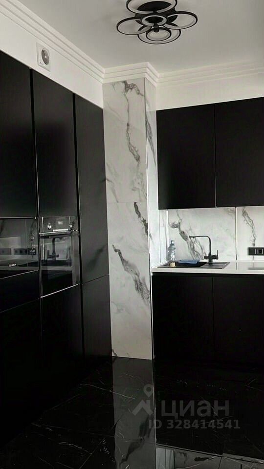 Аренда 2-комн квартиры на вторичном рынке Мосфильмовская улица, 74Б