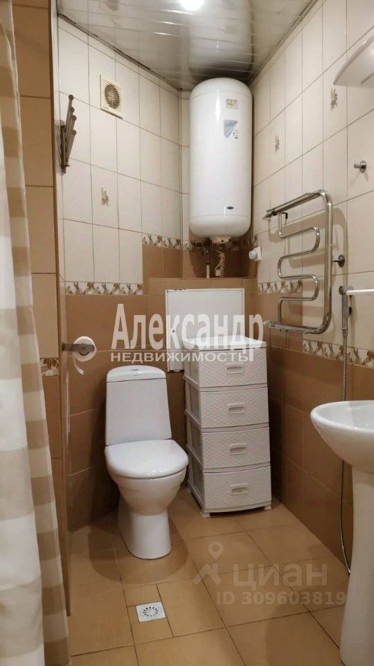 Продажа 3-комн квартиры на вторичном рынке улица Якубовича, 20
