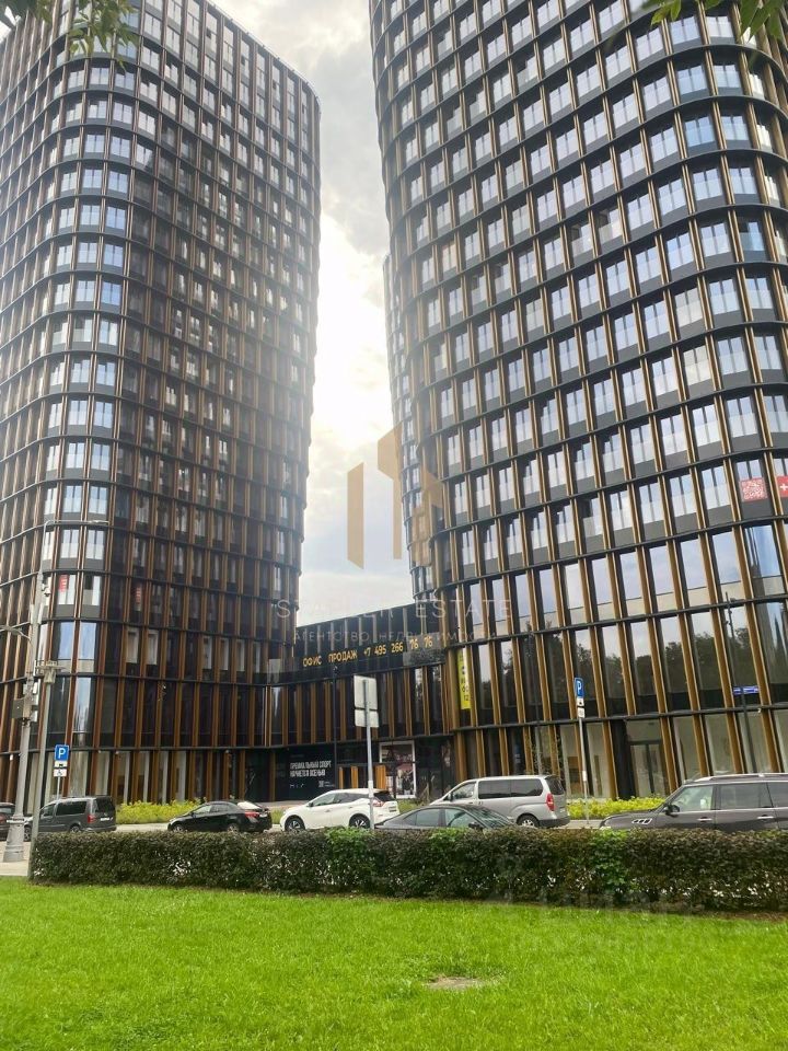 Продажа 4-комн квартиры на вторичном рынке Дружинниковская улица, 15