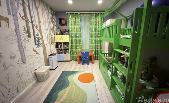 Продажа 2-комн квартиры на вторичном рынке Лиственная улица,  д. 18/1