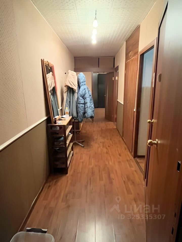 Продажа 3-комн квартиры на вторичном рынке Товарищеский проспект, 8