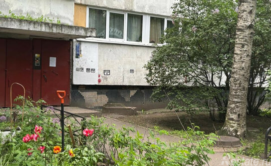 Продажа 2-комн квартиры на вторичном рынке ул Генерала Симоняка,  д. 15