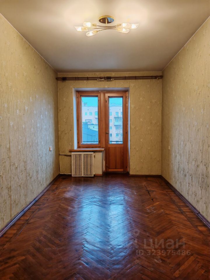 Продажа 2-комн квартиры на вторичном рынке Кондратьевский проспект, 51к1