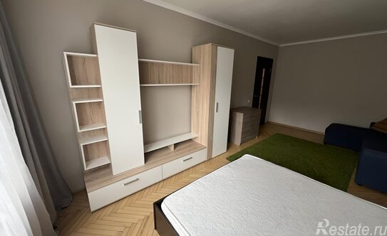 Аренда 1-комн квартиры на вторичном рынке ул Молдагуловой,  д. 28,  к. 3