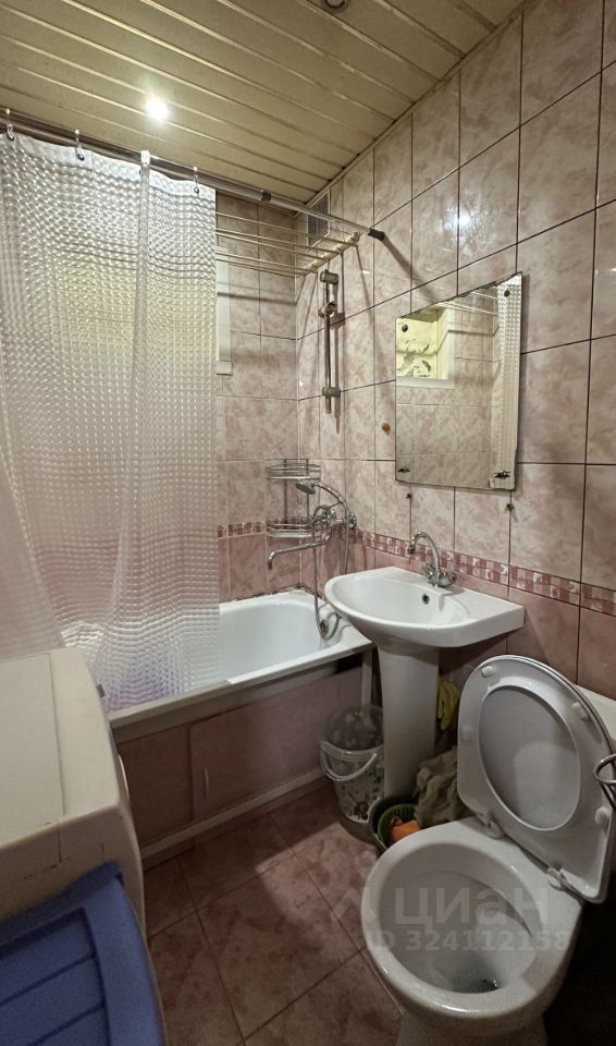 Продажа 2-комн квартиры на вторичном рынке Климовск мкр, улица Западная,  д. 10