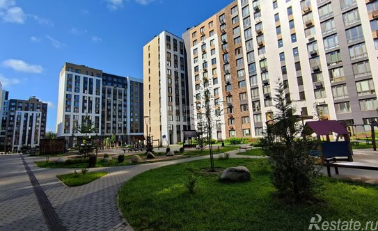 Продажа 2-комн квартиры на вторичном рынке Опалиха, Серебряный бульвар,  д. 1