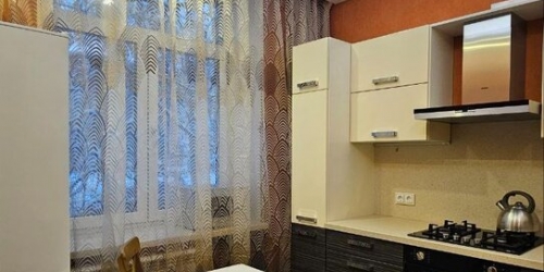 2-комн квартира ул Ленсовета,  д. 15