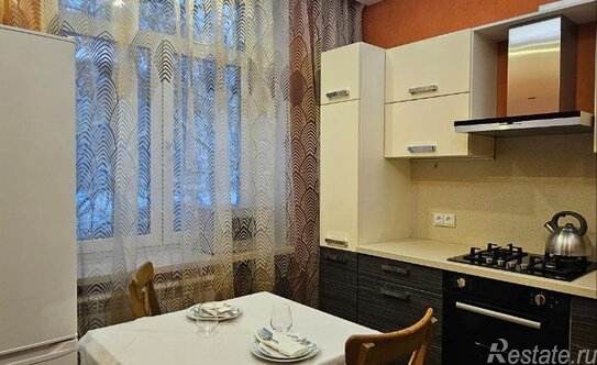 Продажа 2-комн квартиры на вторичном рынке ул Ленсовета,  д. 15