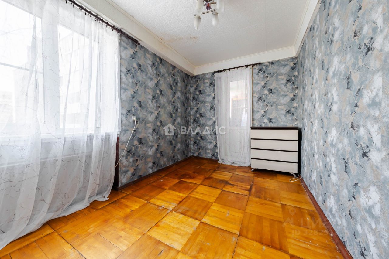 Продажа 4-комн квартиры на вторичном рынке Северный проспект, 24К3
