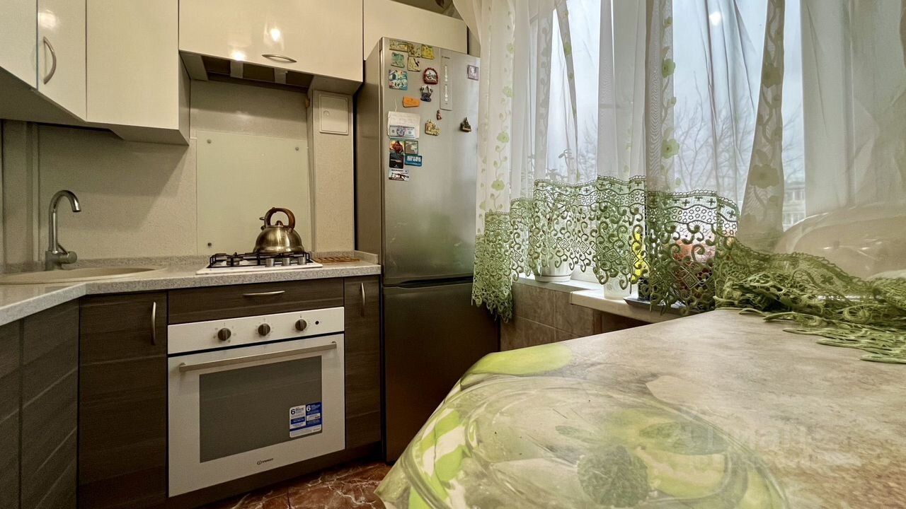 Продажа 2-комн квартиры на вторичном рынке Лосино-Петровский, улица Горького,  д. 18