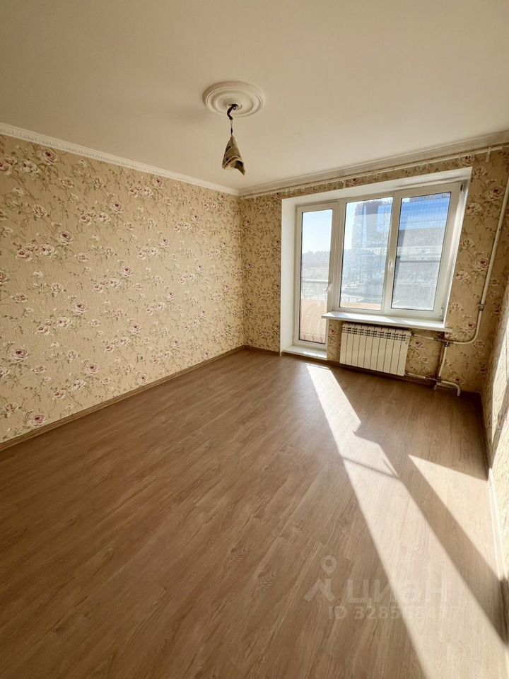 Продажа 2-комн квартиры на вторичном рынке улица Белы Куна, 5