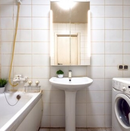 Продажа 1-комн квартиры на вторичном рынке Орлово-Денисовский проспект,  д. 19 к2 с1