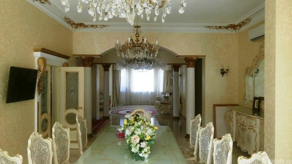 Продажа 8-комн элитного жилья Юровская ул ,  д. 93,  к. 36