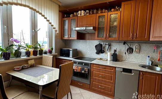 Продажа 3-комн квартиры на вторичном рынке ул Волынская,  д. 10